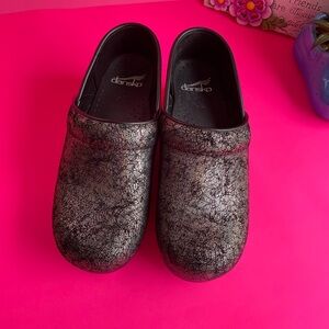 Dansko Clogs Professional Pewter Iridescent  Women Size 36 5.5